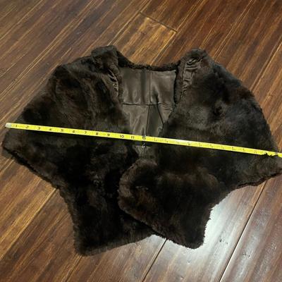 Fur Stole & Collar Plus Kid Gloves (BD-RG)