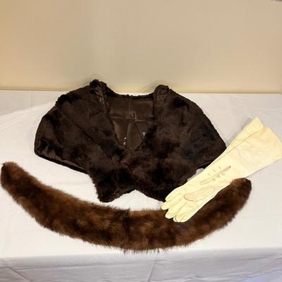 Fur Stole & Collar Plus Kid Gloves (BD-RG)
