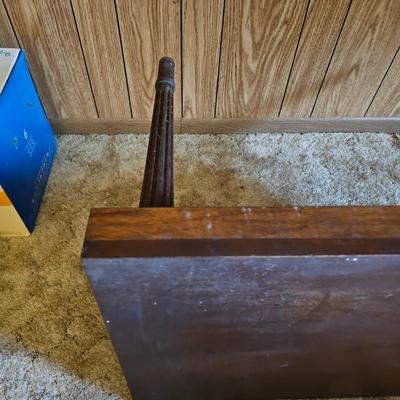 Fluted Pedestal Leg Coffee Table (G5-JS)