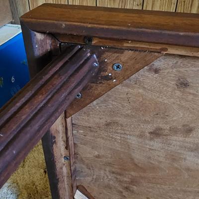 Fluted Pedestal Leg Coffee Table (G5-JS)