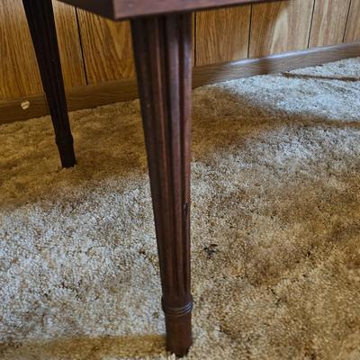 Fluted Pedestal Leg Coffee Table (G5-JS)