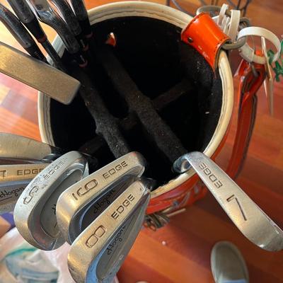 Univ Of Tenn Miller Golf Bag and Clubs (G)