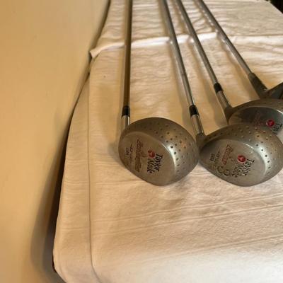 Univ Of Tenn Miller Golf Bag and Clubs (G)