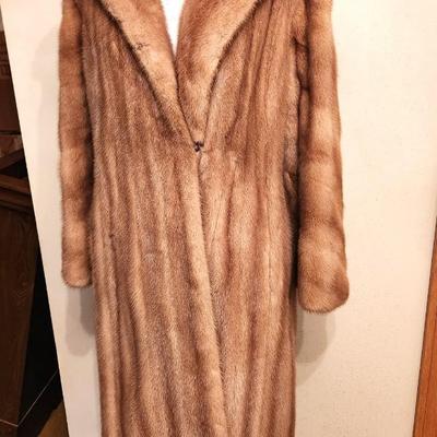 Lot #203 Lovely Vintage KREEGER'S Full Length Mink Coat - Fawn color