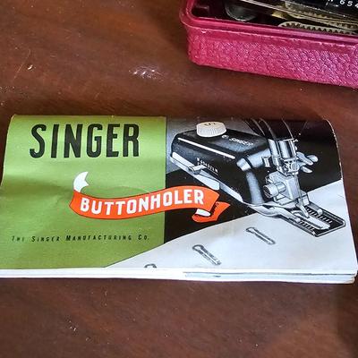 Singer Portable Sewing Machine & Accessories (G5-JS)