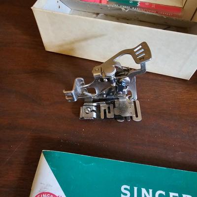 Singer Portable Sewing Machine & Accessories (G5-JS)