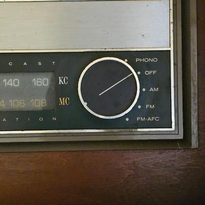 Zenith Stereophonic High Fidelity Phonograph & AM/FM Tuner (G5-JS)