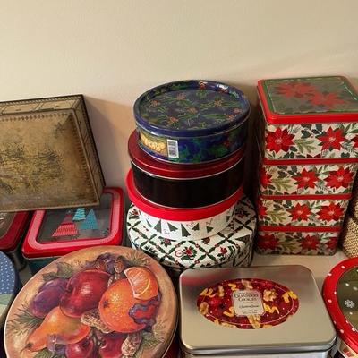 Lot of Storage Tins (G)