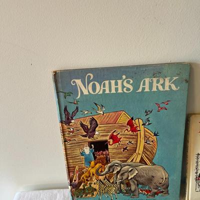Lot of Children's Books (G)