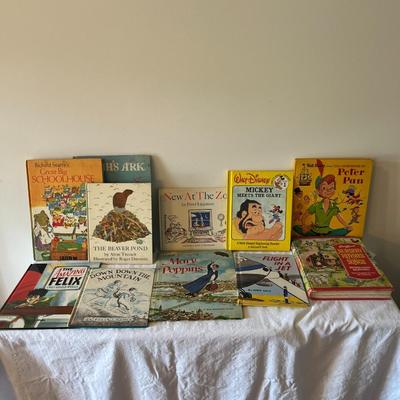 Lot of Children's Books (G)