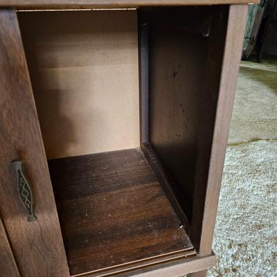 Mid Century Modern Sliding Door Cabinet (G5-JS)