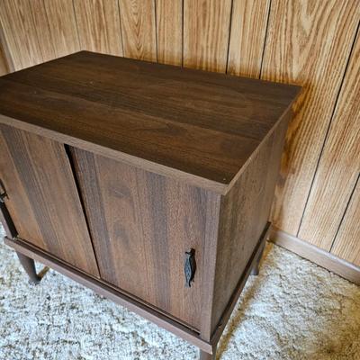 Mid Century Modern Sliding Door Cabinet (G5-JS)