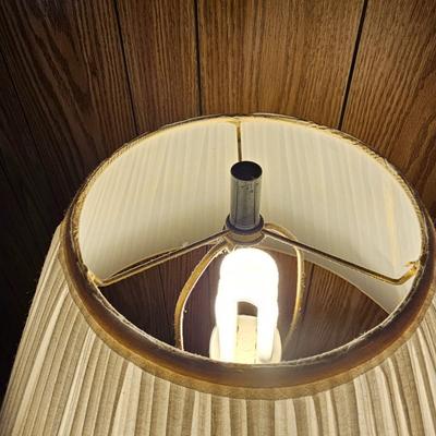 Five Wood Lamps w/Shades (G5-JS)