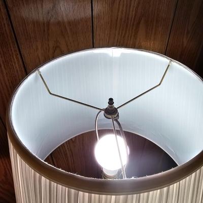 Five Wood Lamps w/Shades (G5-JS)