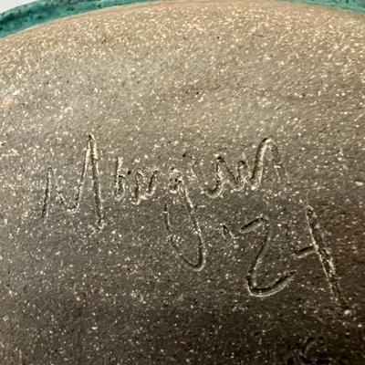 Mangum & More Signed Pottery (K-RG)