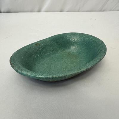 Mangum & More Signed Pottery (K-RG)