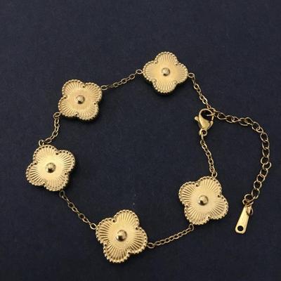 Nice gold tone bracelet