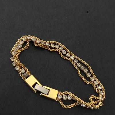 Beautiful, vintage, rhinestone and mesh gold tone tennis bracelet