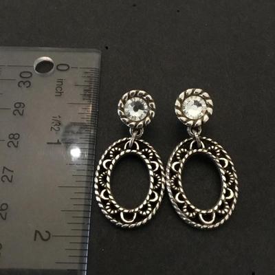 Very nice pretty Silvertone rhinestone, oval hoop, dangle earrings