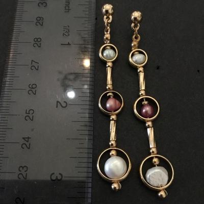 Beautiful, gold tone, genuine pearl earrings