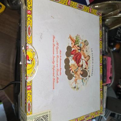 Cigar boxes