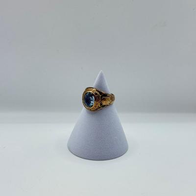 LOT 10: Vintage 10k Gold Vineland High School Class of 1960 Size 6.5 Ring (7.13gtw)