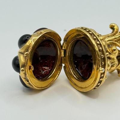 Sale Photo Thumbnail #818