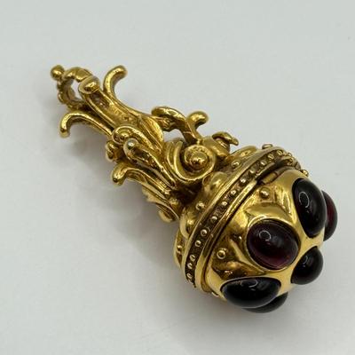 Sale Photo Thumbnail #815
