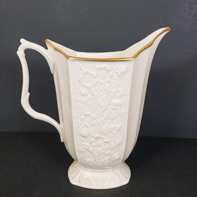LOT 78: Lenox 24k Gold Decorated, Masterpiece, Special, Made in USA