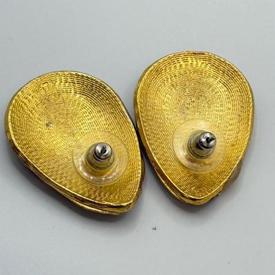 LOT 83: Pierced Earring Collection
