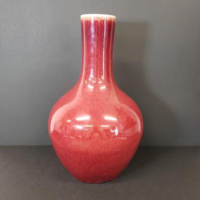 LOT 98: Chinese Sang de Beouf Oxblood Glazed Vase