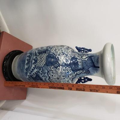 LOT 99: Large Chinese Blue & White Porcelain Vase with Coy Fish on Stand approx 22"