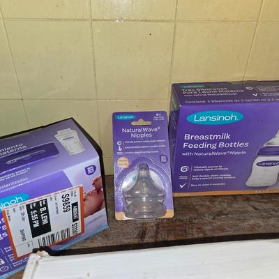 Breast feeding kit