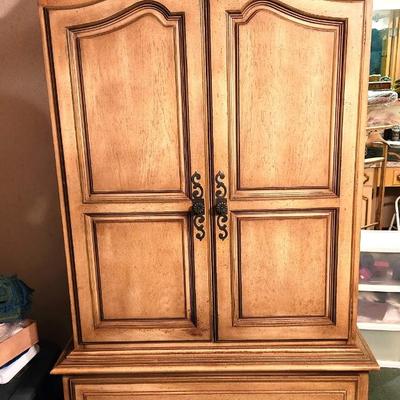 Lot #231 Century Furniture Clothing Armoire - 4 drawers