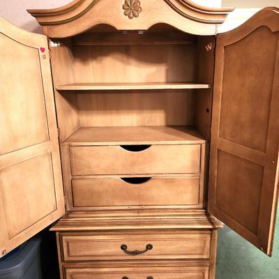 Lot #231 Century Furniture Clothing Armoire - 4 drawers