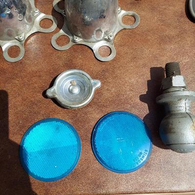 Retro Hubcaps & Car Parts – Buick, Chevy, Ford & More (G-BBL)