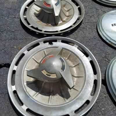 Retro Hubcaps & Car Parts – Buick, Chevy, Ford & More (G-BBL)