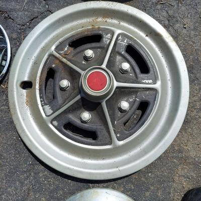 Retro Hubcaps & Car Parts – Buick, Chevy, Ford & More (G-BBL)