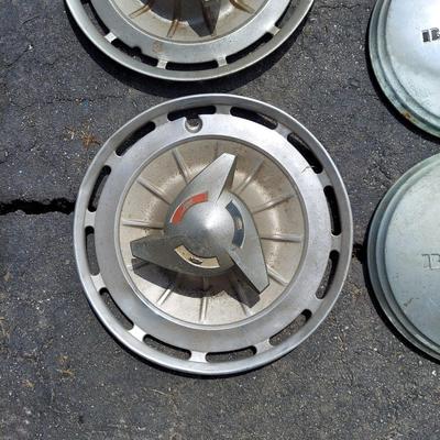 Retro Hubcaps & Car Parts – Buick, Chevy, Ford & More (G-BBL)