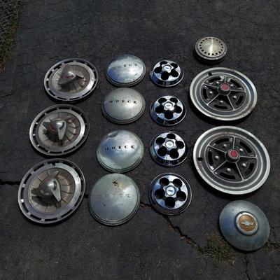 Retro Hubcaps & Car Parts – Buick, Chevy, Ford & More (G-BBL)