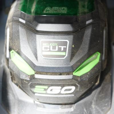 EGO BRAND ELECTRIC SELECT LAWN MOWER 56VOLT W/ BATTERY /CHARGER