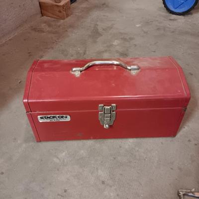 METAL TOOL BOX WITH SHELF AND A VARIETY OF HAND TOOLS