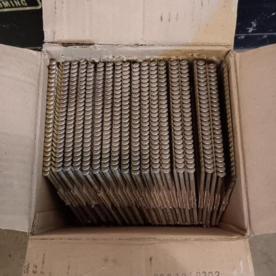 LARGE AMOUNT OF HARDWARE