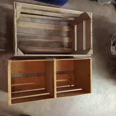 2 WOODEN CRATES AND A BUSHEL BASKET