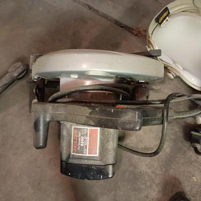 TABLE SAW ROLLER, CLAMPS, CIRCULAR SAW, KNEE PADS AND MORE