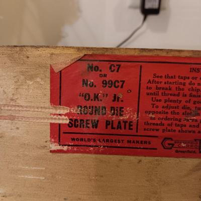 TAP AND DIE SET IN WOODEN BOX, SET OF HAND TOOLS AND A VINTAGE MANUAL DRILL