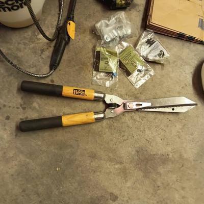 ELECTRIC AND MANUAL HEDGE TRIMMERS, WEED SPRAYER, PLASTIC HOSE AND MORE