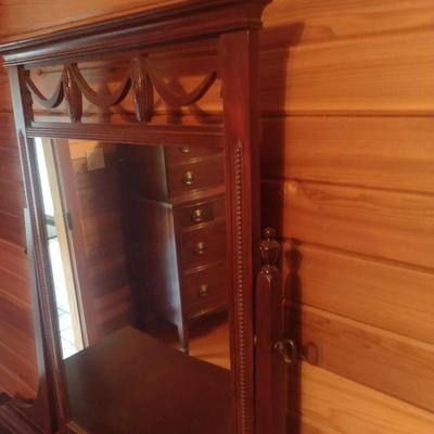 Vintage Mahogany Vanity Dresser with Mirror