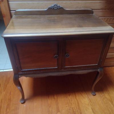 Vintage Queen Ann Style Double Door Sideboard
