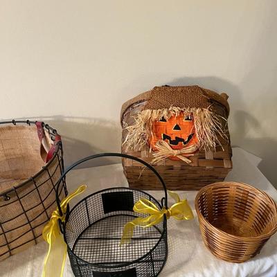 Decorative Baskets (G)